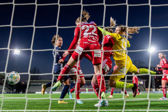 FC Rosengårds Loreta Kullashi gör 1-0 bakom Piteås