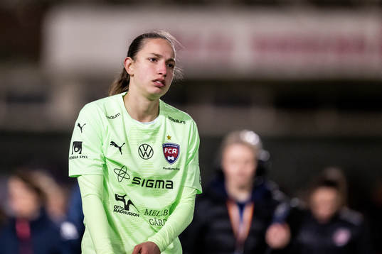 FC Rosengårds målvakt Somea Polozen deppar