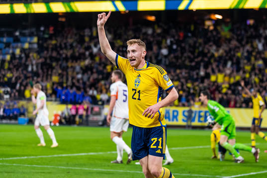 Dejan Kulusevski of Sweden reacts