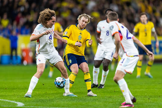 Wout Faes of Belgium and Emil Forsberg of Sweden