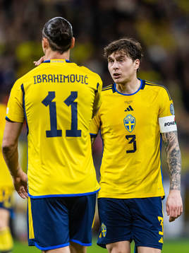 Zlatan Ibrahimovic and Victor Nilsson Lindelöf of Sweden
