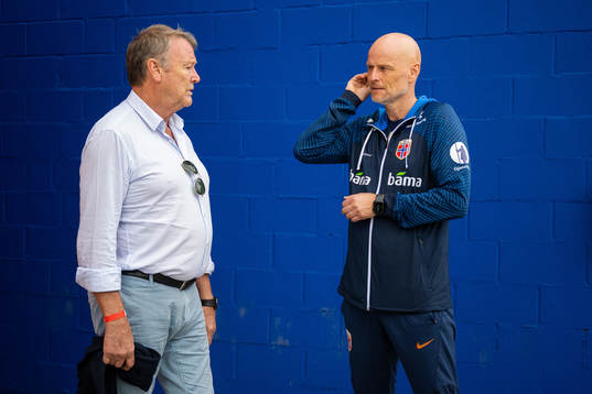 Åge Hareide and Ståle Solbakken, head coach of the