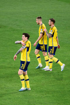 Victor Nilsson Lindelöf of Sweden looks dejected