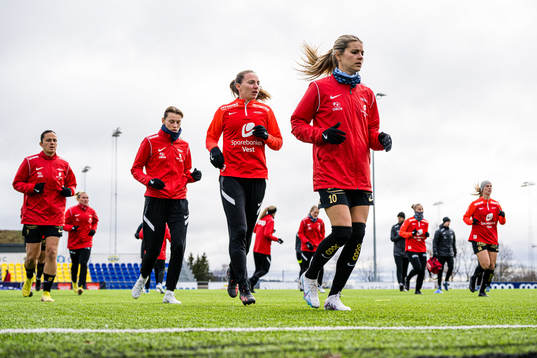 Rakel Engesvik, Marit Bratberg Lund and Andrine Stolsmo