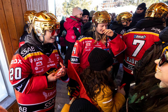 Klara Kenttälä  jublar