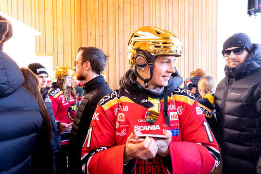Josefine Persson  jublar