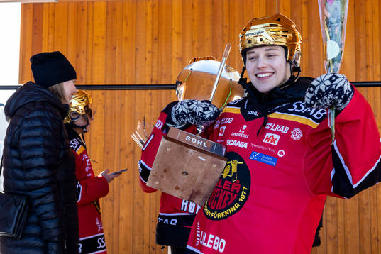 Viivi Vainikka  jublar