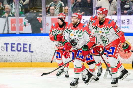 Frölundas Anthony Greco jublar med lagkamrater