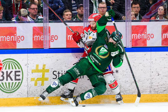 Frölundas Anthony Greco och Färjestads Eric Engstrand