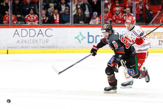 Örebros Mathias Bromé och Timrås Joonas Lyytinen