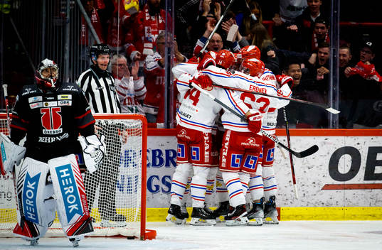Timrås Anton Lander gör 2-2 och jublar