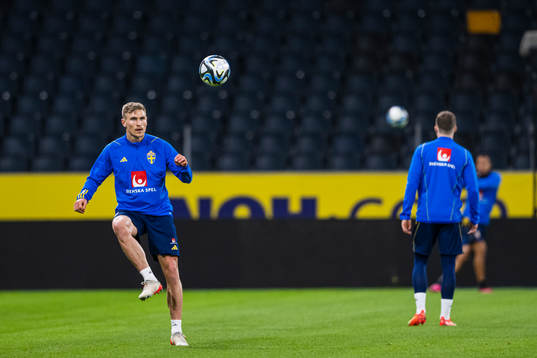 Carl Starfelt of the Swedish national football team