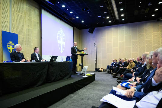 Nyvalda förbundsordförande Fredrik Reinfeldt