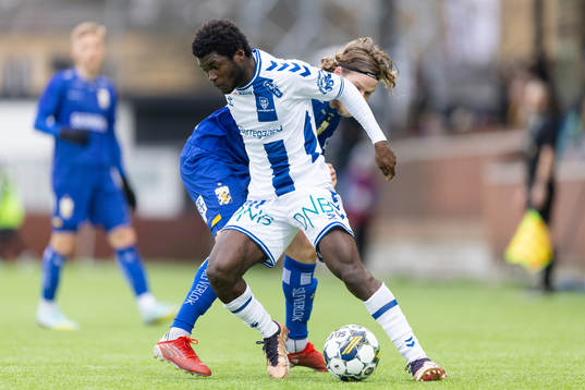 IFK Göteborgs Gustaf Norlin och Sarpsborg 08s Chrisopher