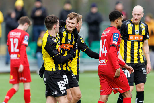 Häckens Oscar Uddenäs jublar