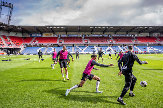 AIKs John Guidetti och Rui Modesto
