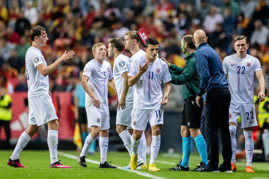Mohamed Elyounoussi of Norway changes
