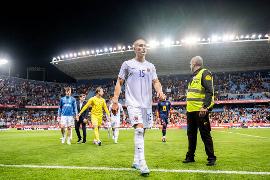 Leo Østigård of Norway looks dejected