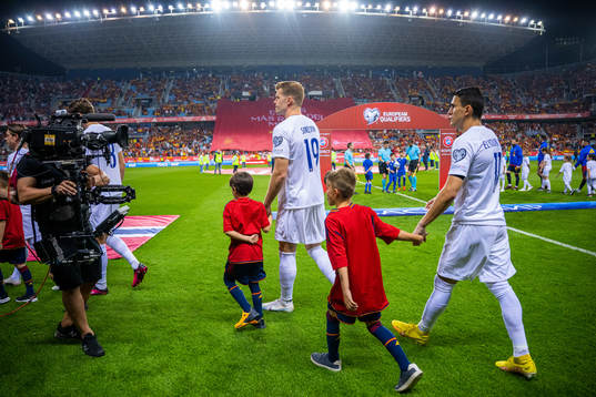Alexander Sørloth and Mohamed Elyounoussi of Norway
