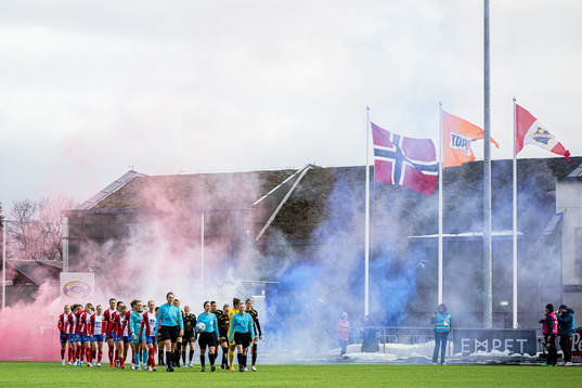 Julie Aune Jorde, Sandra Rød Ask, Emilie Raaum Closs of