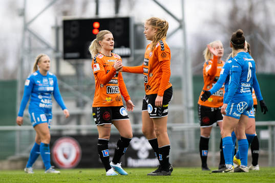 Kristianstads Carly Wickenheiser och Amanda Jacobsen
