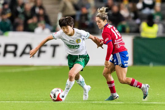 Hammarbys Maika Hamano och Vittsjös Katrina Gorry