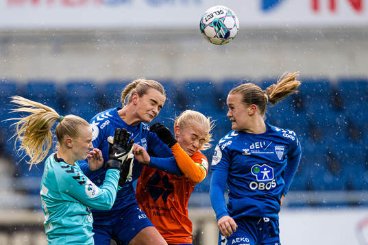 Selma Panengstuen, Martine Trollsås Fenger of Kolbotn and