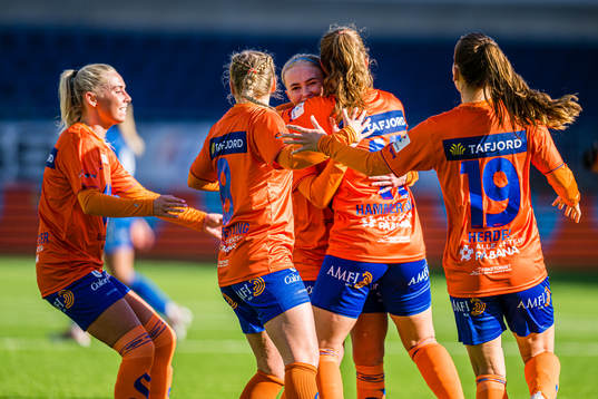 Caylon Mason Mcmillan of AaFK Fortuna celebrates