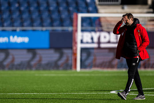 Frode Fagermo, head coach of AaFK Fortuna, looks dejected