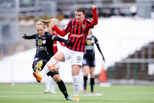 IK Uppsalas Agnes Nyberg och Brommapojkarnas Frida Boriero