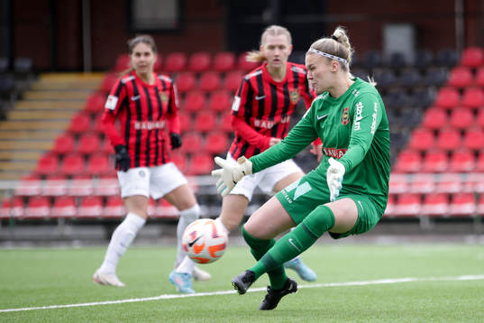 Brommapojkarnas målvakt Nichole Persson