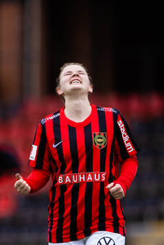 Brommapojkarnas Frida Boriero reagerar