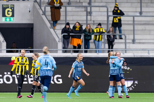 Djurgårdens Alice Bergström jublar