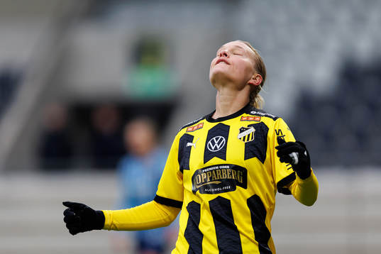 Häckens Stine Larsson deppar