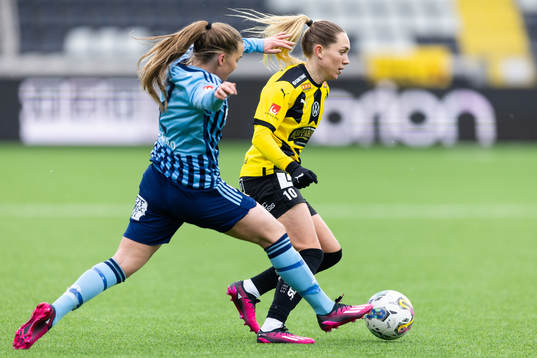 Djurgårdens Tilde Lindwall och Djurgårdens Ebba Hed