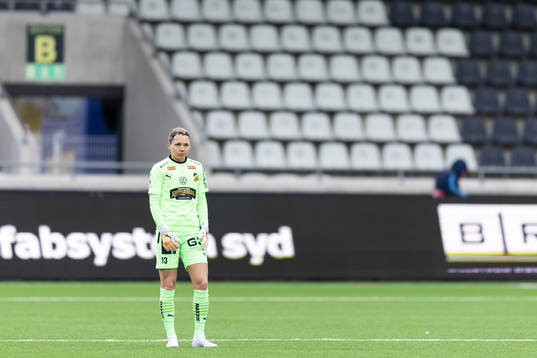 Häckens målvakt Jennifer Falk