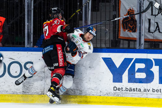 Luleås Leo Komarov och Växjös Keegan Lowe