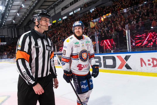 Domare Johan Nordlöf och Växjös Erik Josefsson