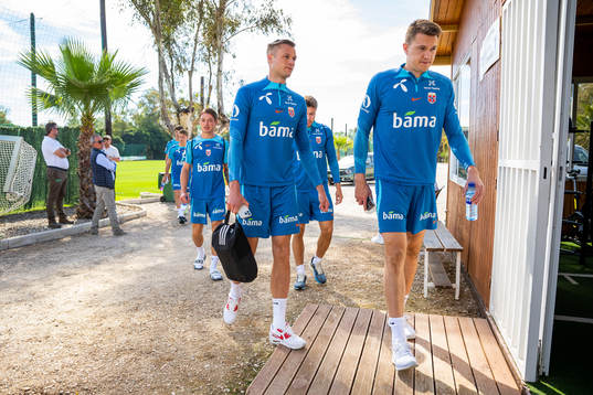 Stian Gregersen and goalkeeper Jacob Karlstrøm of the