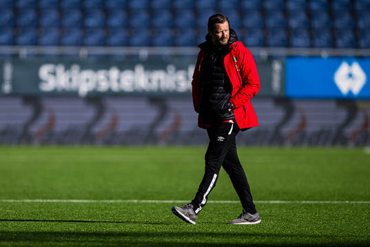 Frode Fagermo, head coach of AaFK Fortuna, looks dejected