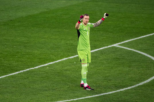 goalkeeper Robin Olsen of Sweden celebrates