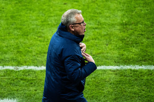Head coach Janne Andersson of Sweden reacts