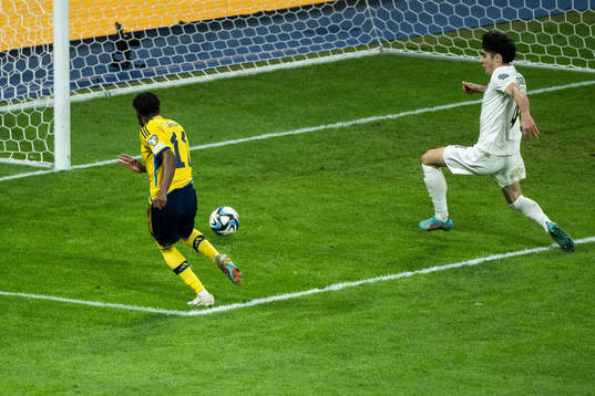 Anthony Elanga of Sweden scores 5-0