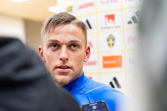 Jesper Karlsson of Sweden