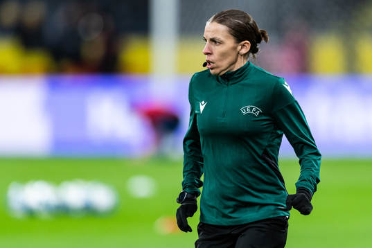 Referee Stéphanie Frappart