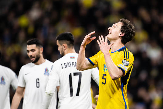Hjalmar Ekdal of Sweden looks dejected