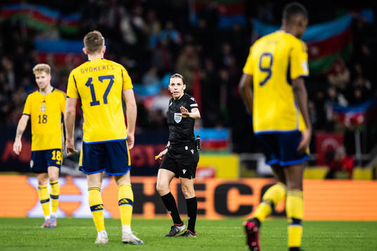 Referee Stéphanie Frappart