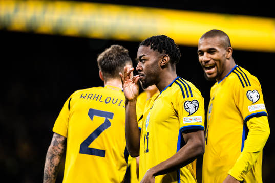 Anthony Elanga of Sweden celebrates