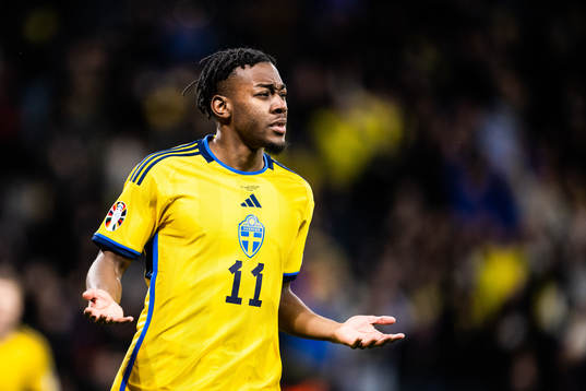 Anthony Elanga of Sweden celebrates