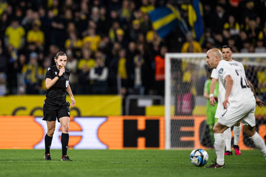 Referee Stéphanie Frappart of Sweden